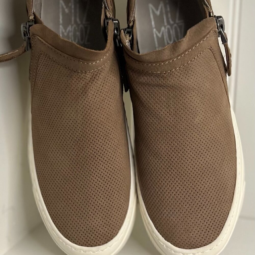 Miz Mooz Arret Side Zip Platform Sneaker (Women) Size 9.5 in Taupe Color